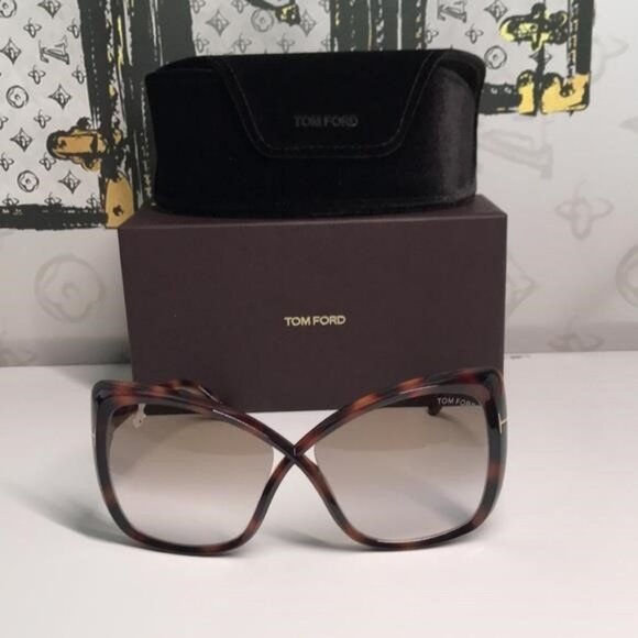 NEW AUTHENTIC Tom Ford Women's Oversized Tortoise Sunglasses TF943 53F","descrip - Picture 8 of 13